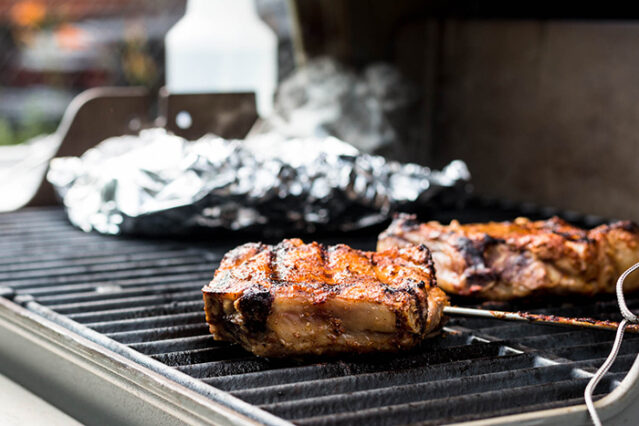 how to turn your grill into a smoker